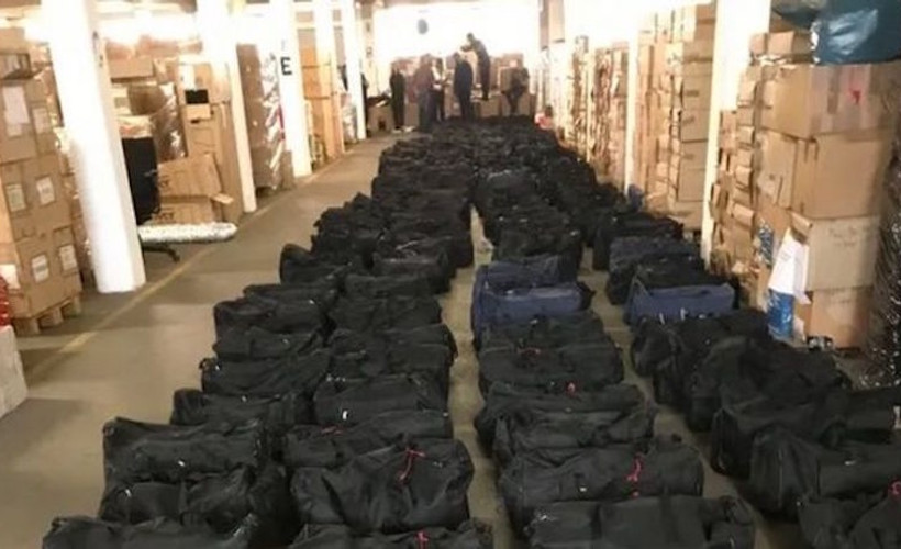 'Hamburg limanında 1 milyar euro değerinde 4,5 ton kokain ele geçirildi'