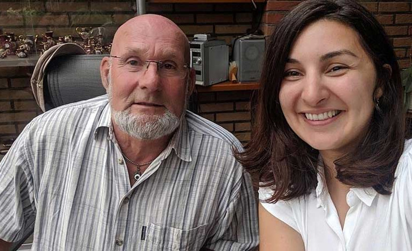 Kendisine bisiklet hediye eden adamı, yıllar sonra sosyal medya sayesinde buldu