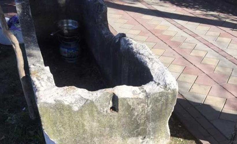 Tarihi lahitin içinde yemek pişirdiler