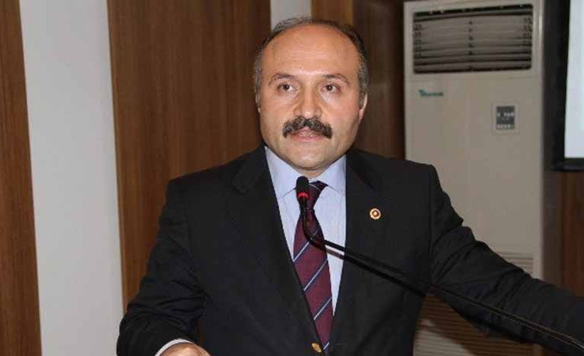 Babacan ekibindeki Usta MHP'li vekillerle görüşüyor