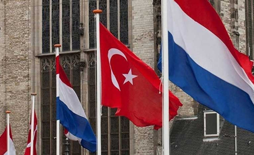 Hollanda, Türkiye vatandaşlarına süresiz oturma izni için uyum sınavı getirdi