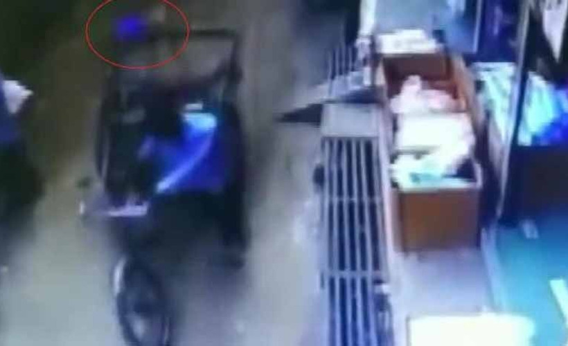 İkinci kattan düşen çocuk, yara almadan kurtuldu