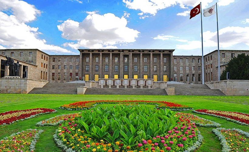 Meclis'teki tadilatlar için 6 milyon lira harcandı