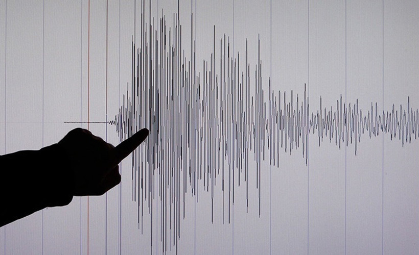 Türkiye sınırında peş peşe iki deprem