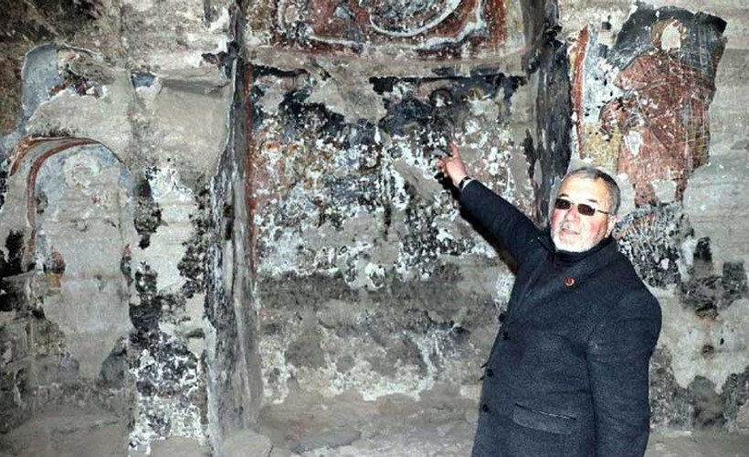 Defineciler Beşaret Kaya Kilisesi'ni talan etti