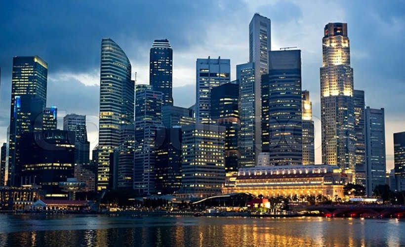 Singapur'da koronavirüs finans merkezine yayıldı