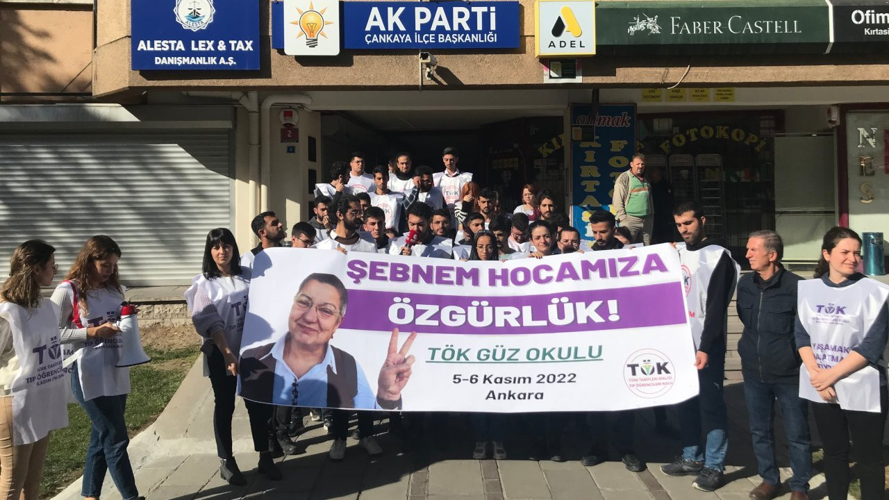 Tıp öğrencilerinden Fincancı eylemi: Şebnem Hocamıza özgürlük istiyoruz