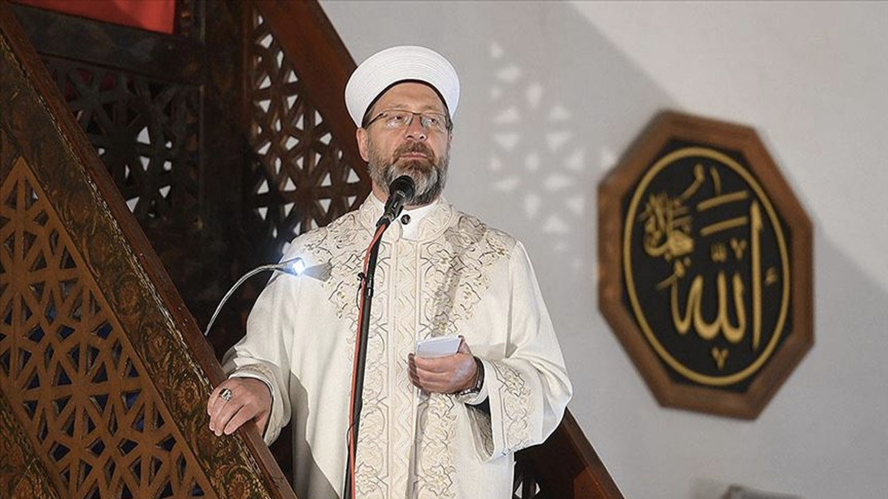 Müftülerden Diyanet’e: Toplumun güvenmesi, siyasetle aramıza mesafe koymamıza bağlı