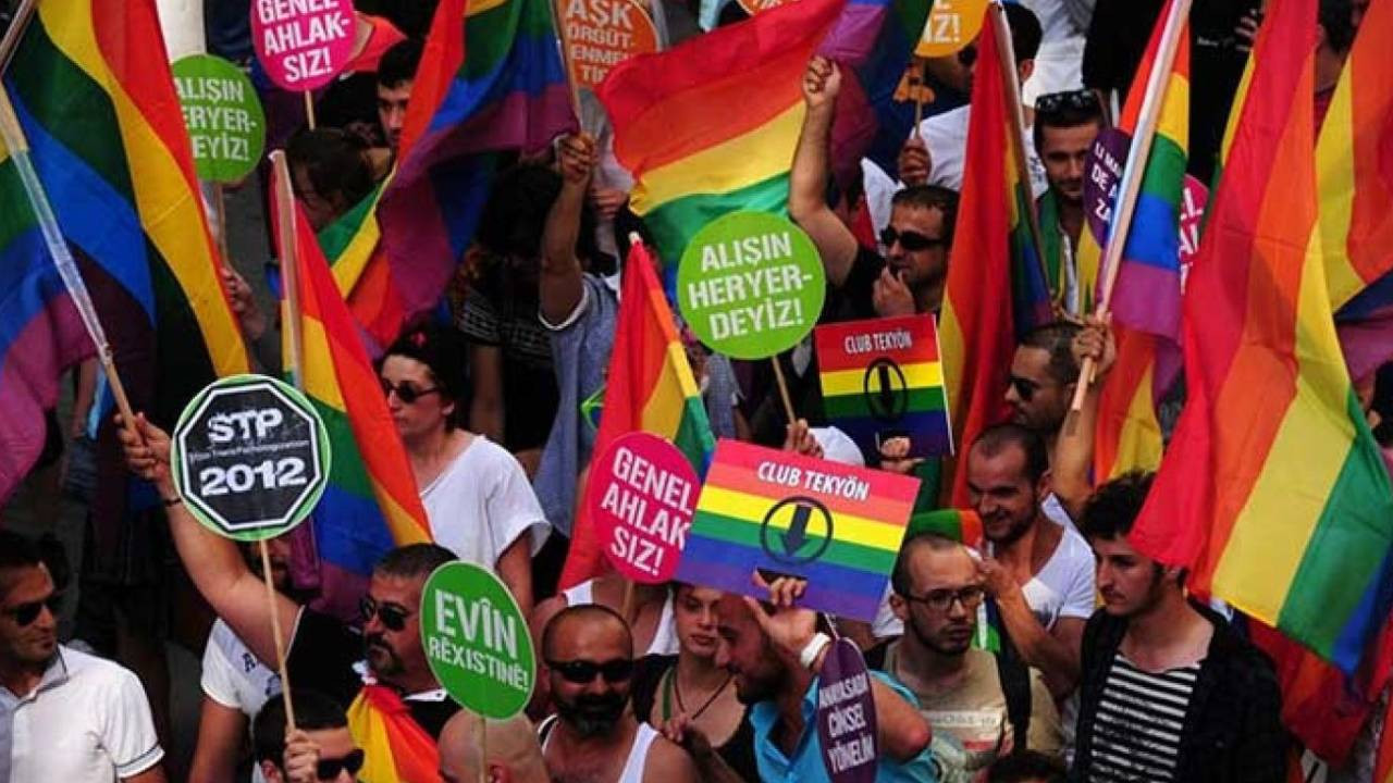 Kaos GL’den dijital şiddet araştırması: LGBTİ+’ların yüzde 90’ı dijital şiddete maruz bırakılıyor