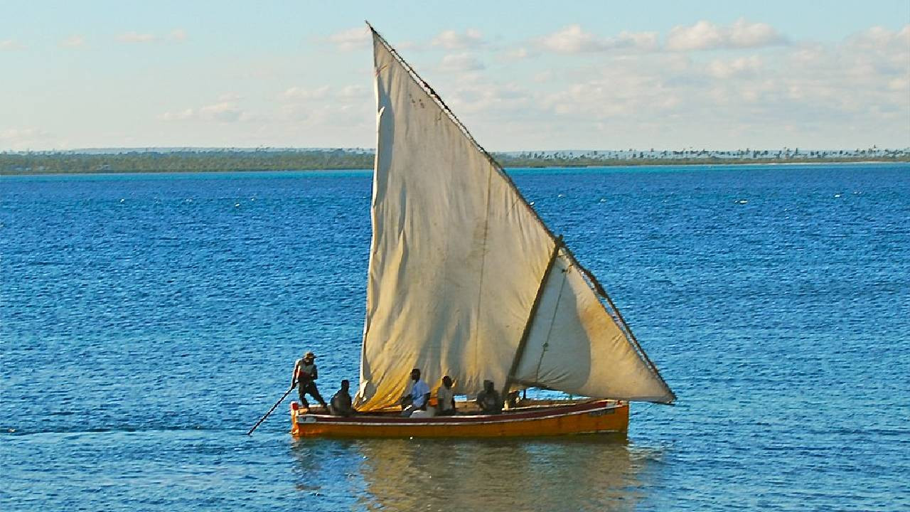 Mozambik'te facia: Kolera salgınından kaçan 130 kişiyi taşıyan ruhsatsız tekne, alabora oldu