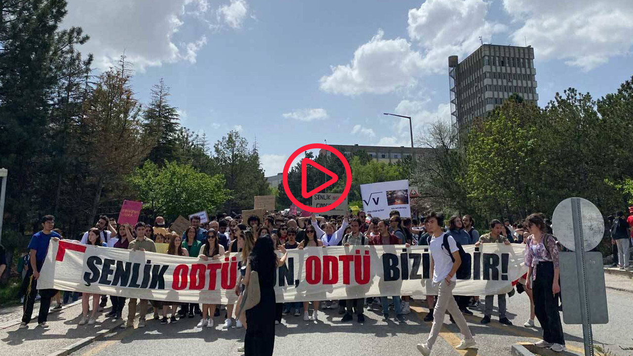 ODTÜ'lü öğrenciler rektörlüğe yürüdü: 'Devrim'siz şenlik olmaz'