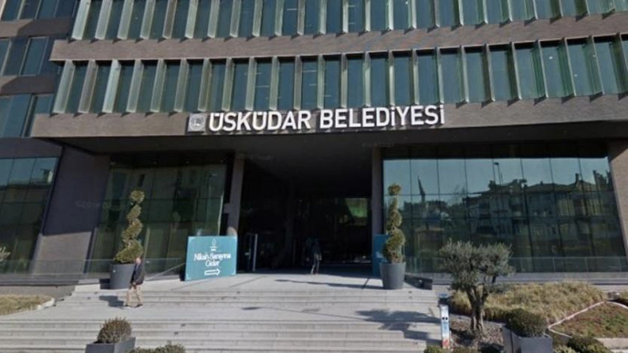 Seçimden önce AKP’de olan Üsküdar Belediyesi’nden Ensar Vakfı yöneticisine milyonluk ihaleler