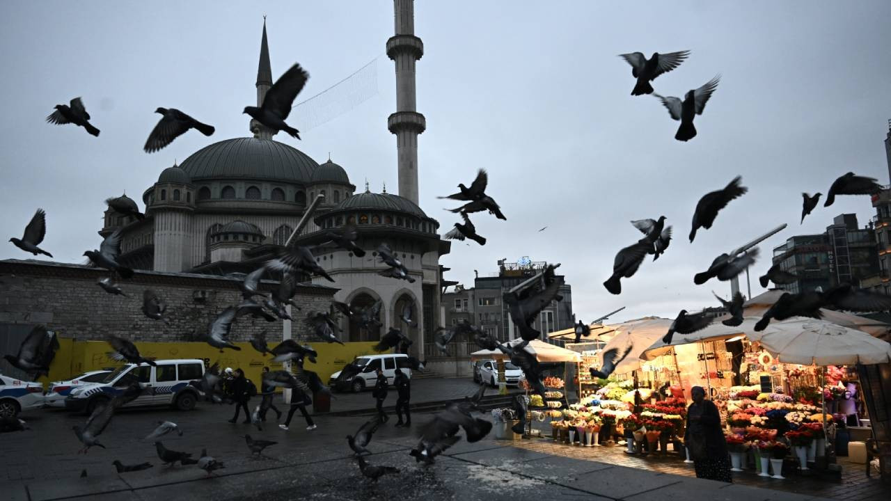 İstanbul'da 1 Mayıs ablukası kısmi olarak kaldırıldı