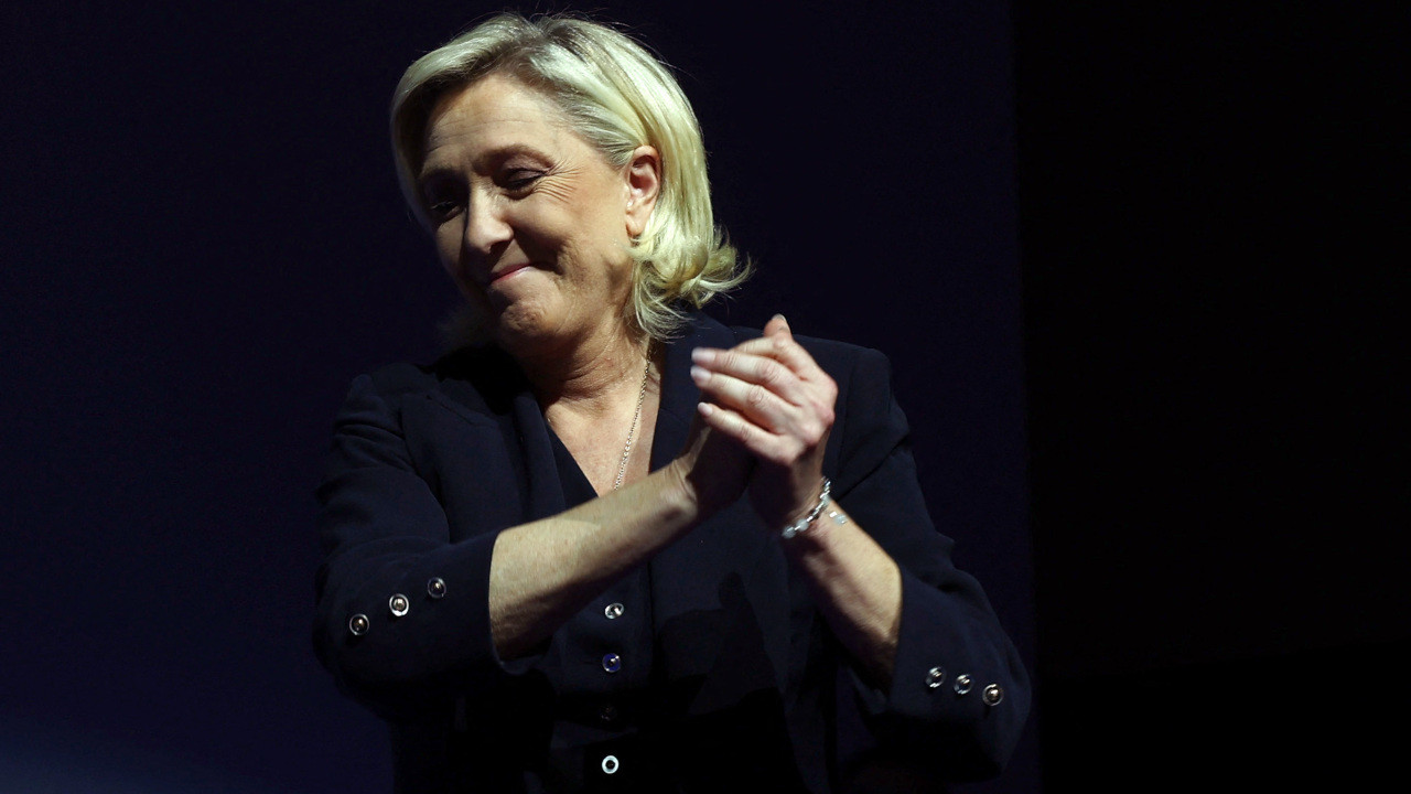 Fransa seçimlerinde birinci olan Marine Le Pen'den ilk açıklama