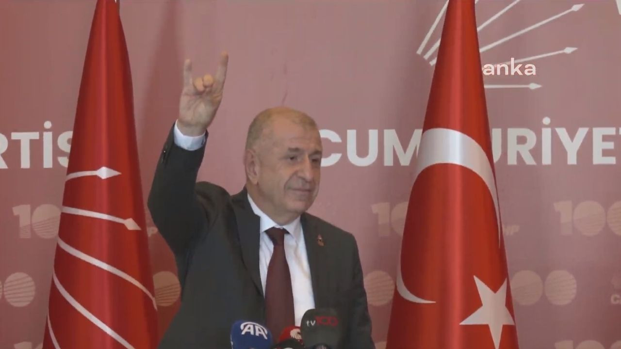 Ümit Özdağ CHP'deki ortak açıklamada 'Bozkurt' işareti yaptı: Özel 'Deniz Naki'yi hatırlattı