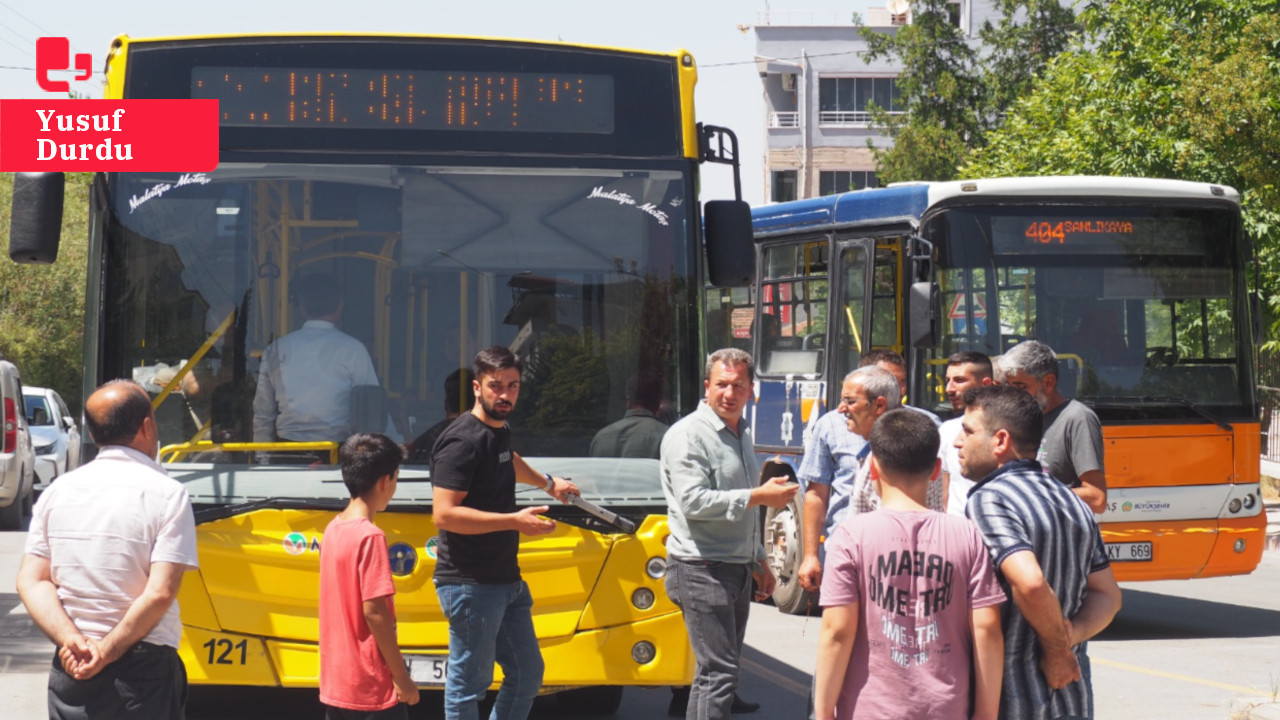 Depremin vurduğu Malatya'ya ulaşım sıkıntısı isyan ettirdi: Orduzu Mahallesi sakinleri yol kapatıp eylem yaptı