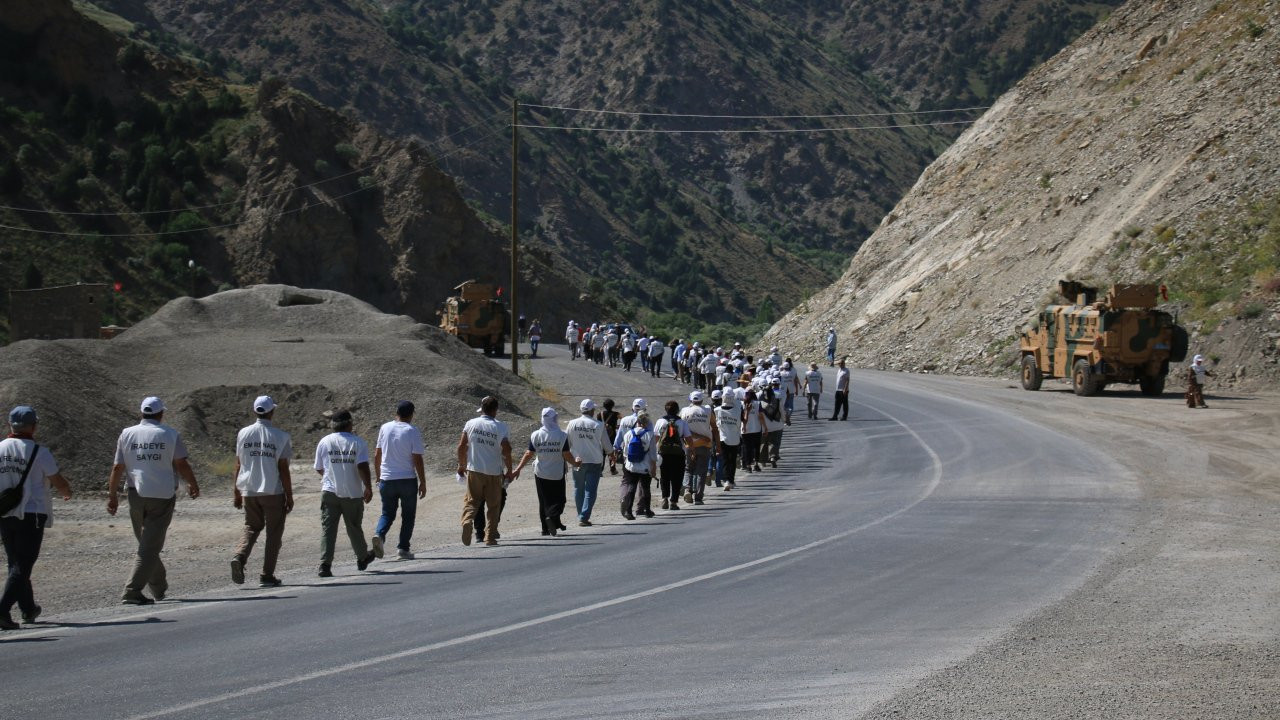 'İradeye Saygı Yürüyüşü' Hakkari'ye yaklaştı