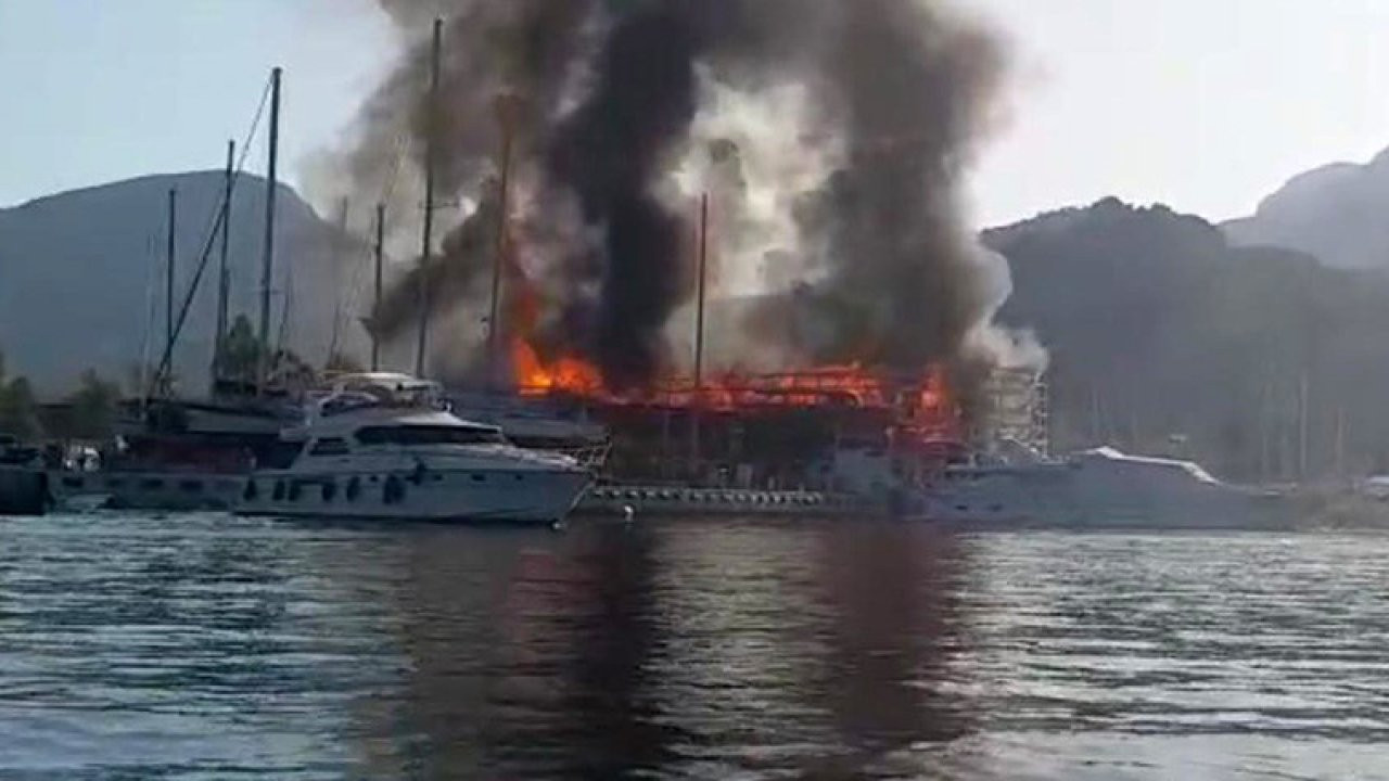 Marmaris'te tur teknesinde çıkan yangının nedeni belli oldu: İki gözaltı