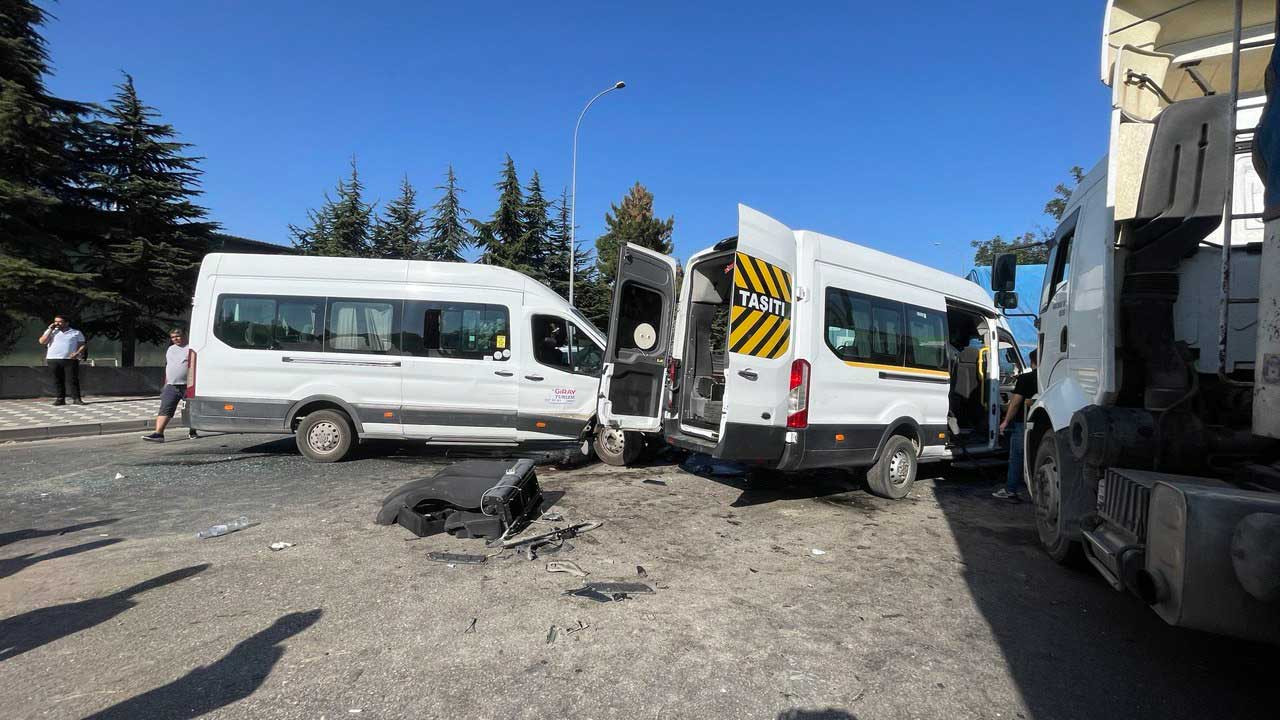 Antep'te işçi servisleri çarpıştı: 21 yaralı