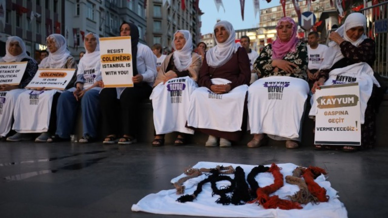 İstanbul'da kayyım nöbeti: Katledilen Êzidîler anıldı