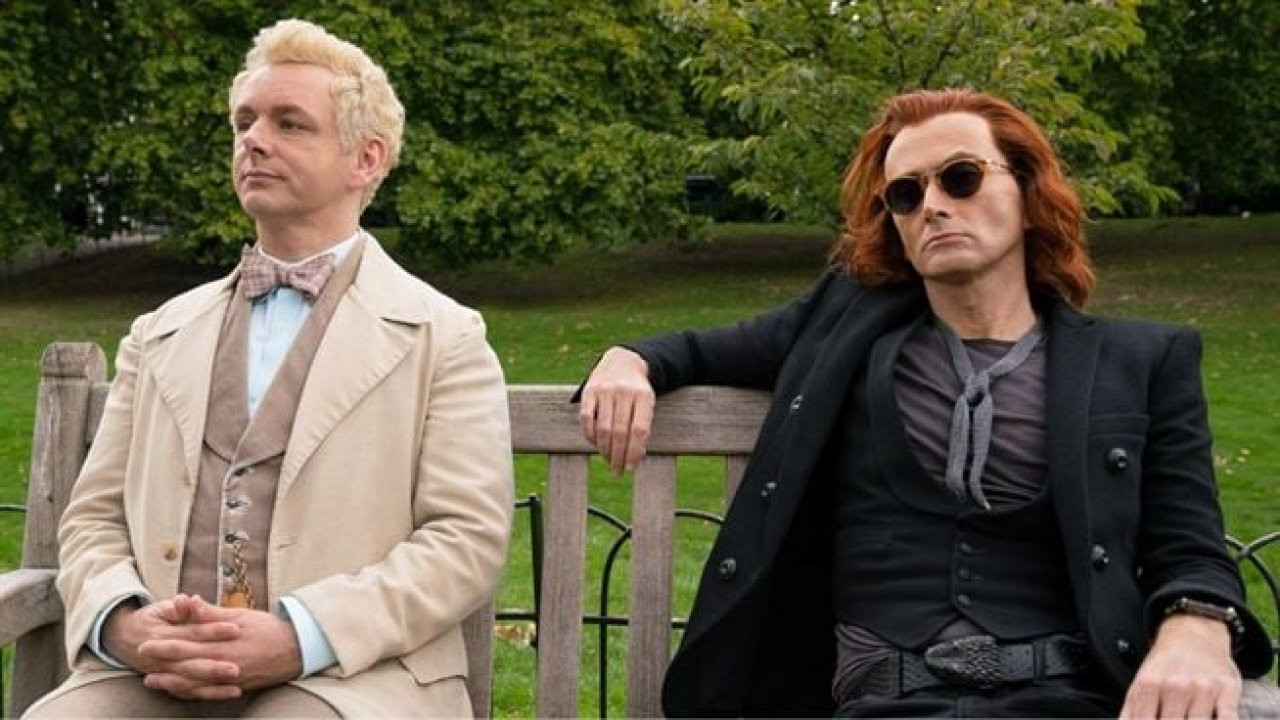 Prime Video, tacizle suçlanan Neil Gaiman'ın dizisi 'Good Omens'i durdurdu