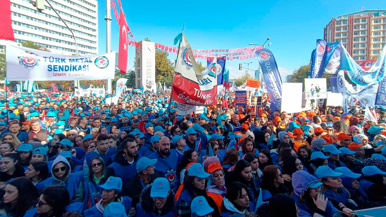 Türk-İş'ten 'Zordayız, geçinemiyoruz” mitingi... İşçiler Ergun Atalay’ı yuhaladı: 'Sarı sendika istemiyoruz'