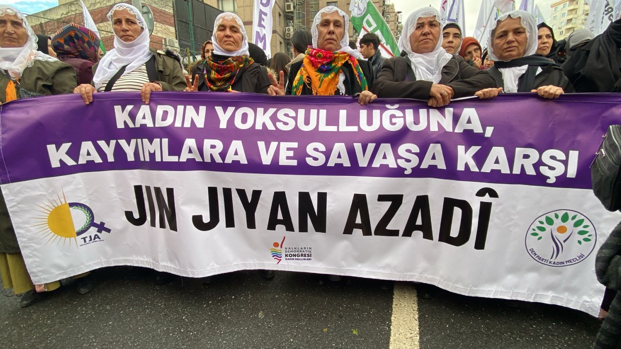 İstanbul’da 'İnsanca yaşam' mitingi: 'Savaşa, kayyıma, yoksulluğa ve talana dur de'