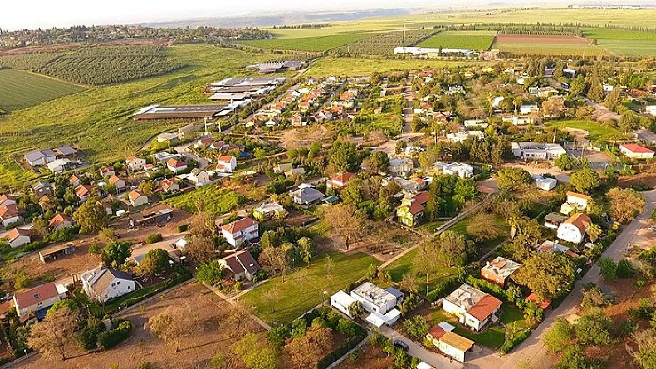 İsrail, Suriye'ye ait Golan'daki nüfusunu iki katına çıkarmak için Yahudi yerleşimlerini genişletiyor