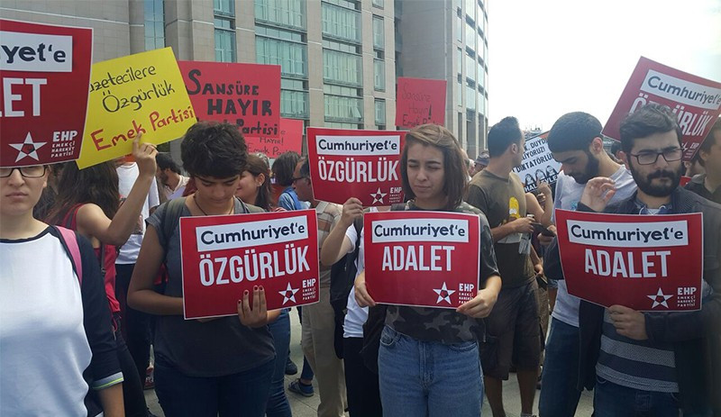 Gazetecilere hemen şimdi özgürlük - Resim : 2